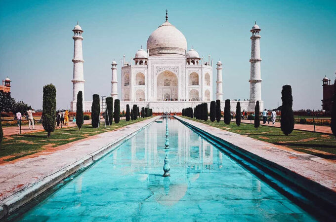 Agra Day Tour: Visit the Taj Mahal, Agra Fort, and Fatehpur Sikri on a Private Tour from Delhi